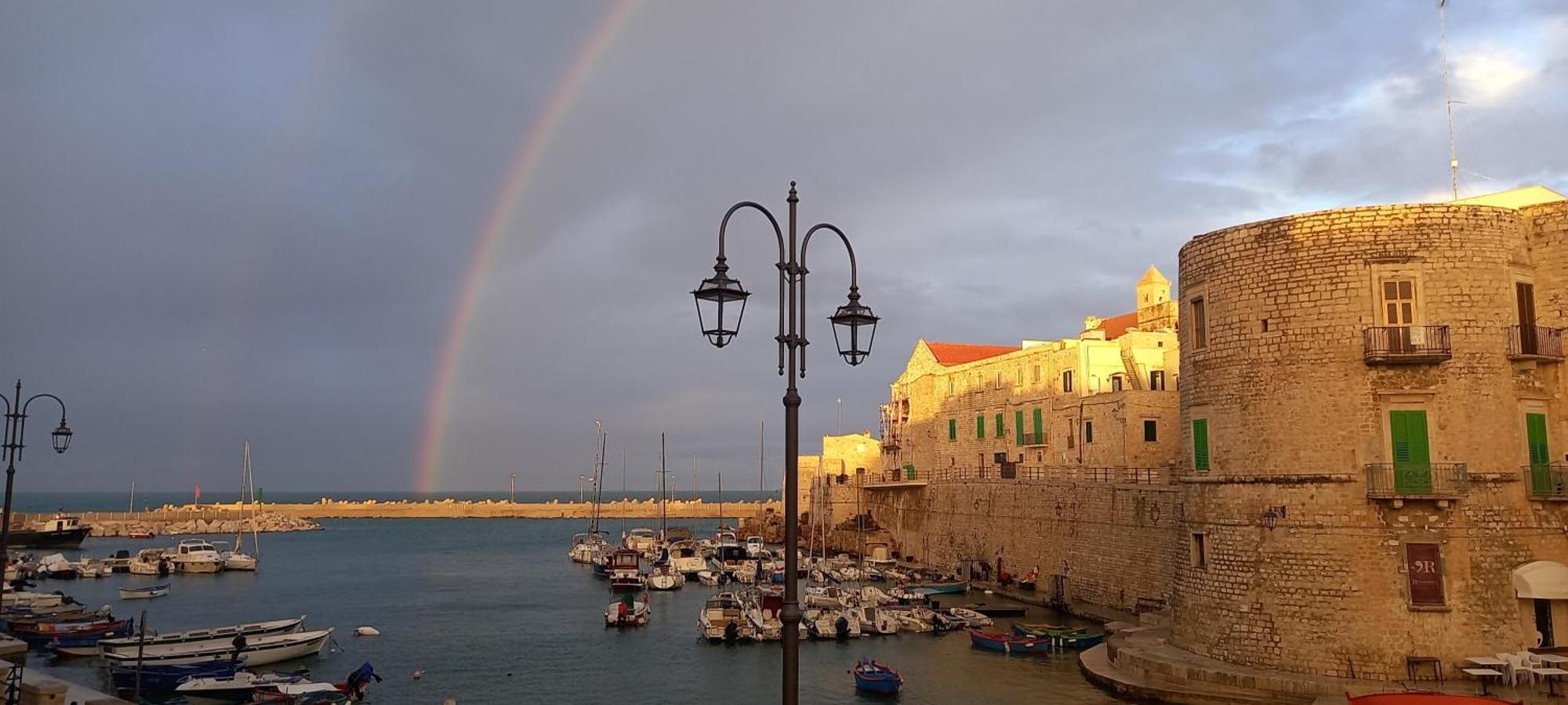 Giovinazzo Historic Apulia Old Town Stone House With Private Patioアパートメント エクステリア 写真